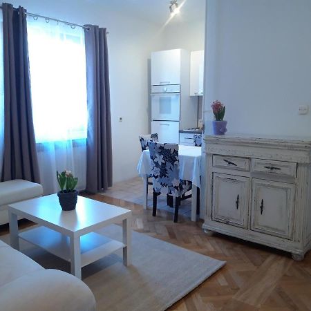 Apartman Zuki Zagreb Exterior foto